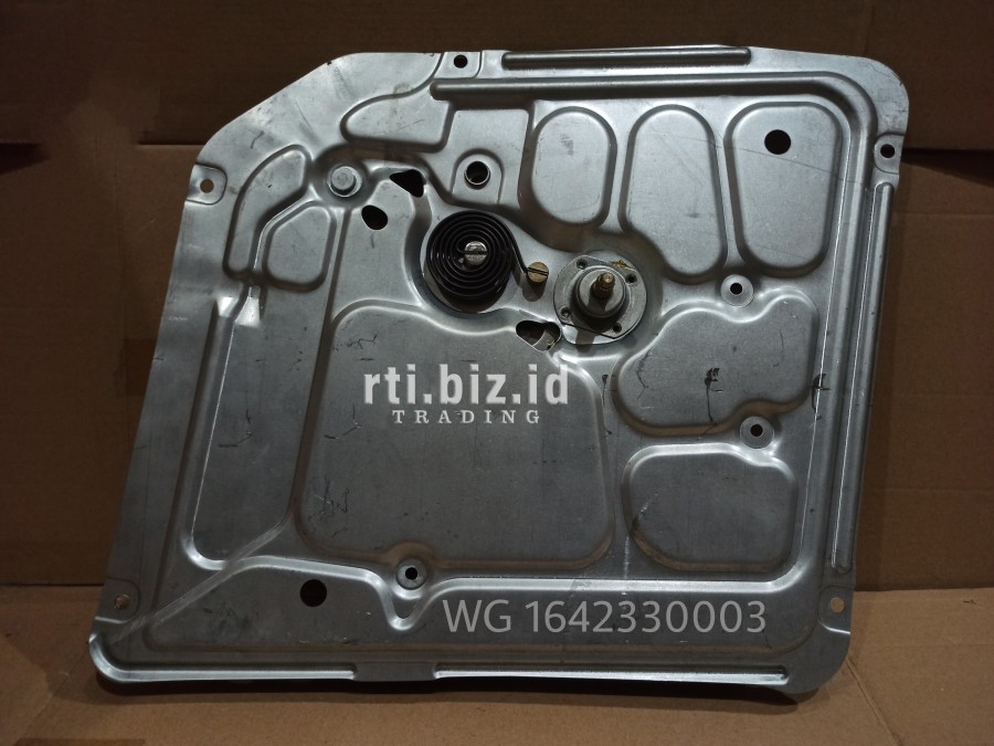 WG1642330003 Left Glass Lifter (Howo/sino)