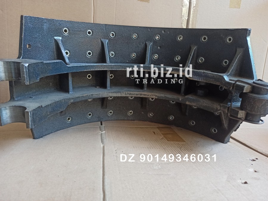 DZ90149346031 Or 41100020480231 Brake Shoe Set (LCMG)